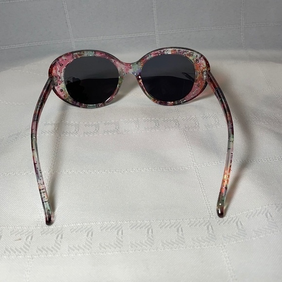 *5 for $25* NWOT Kids FGX International Fashion Sunglasses Multi Color Butterfly - Picture 4 of 4